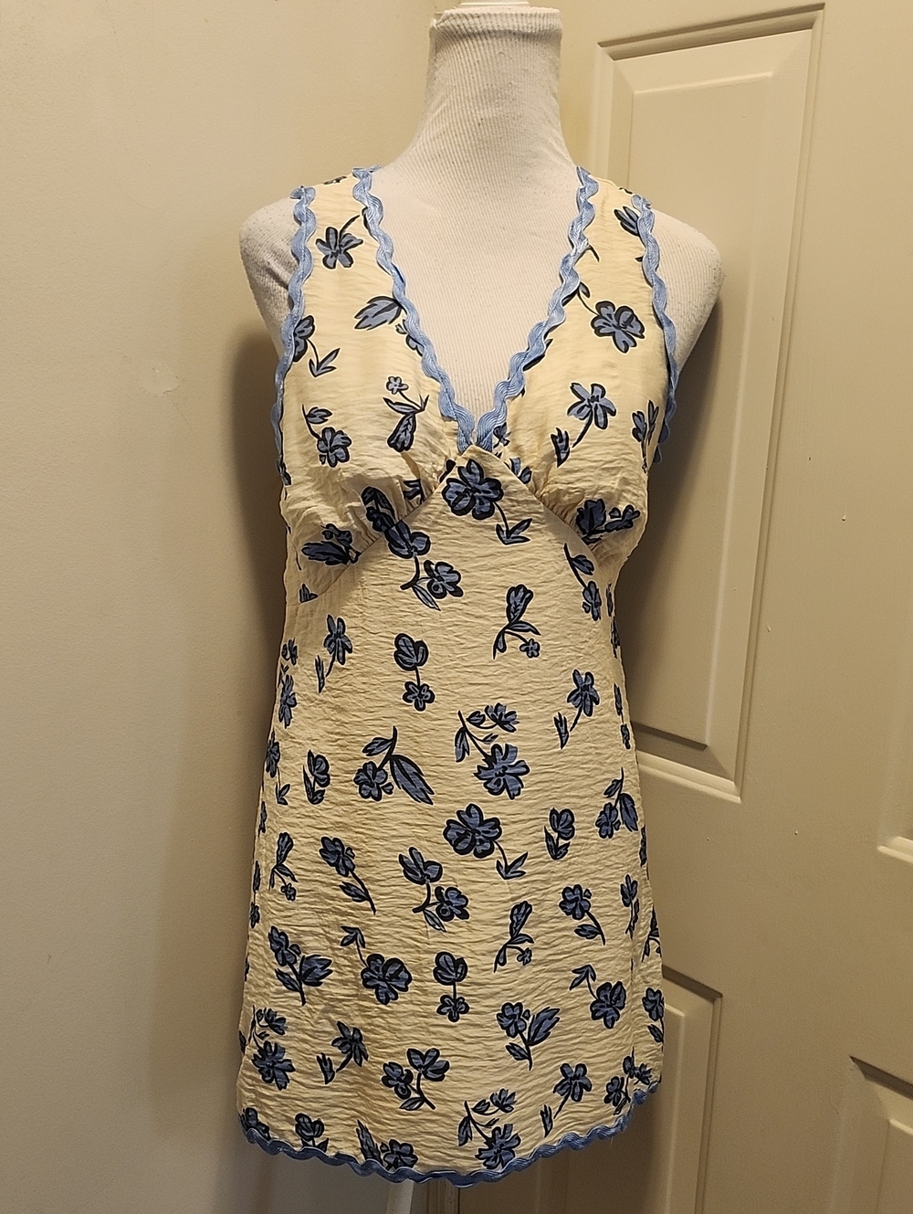 Sofie the Label Sleeveless Floral Mini Dress